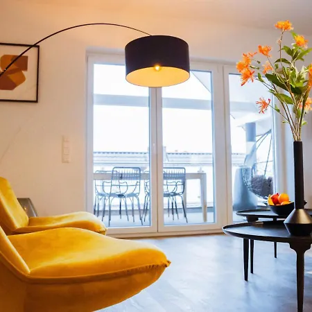 Lio Design Balkon Terrasse Parken Fur 4 Personen Apartment *