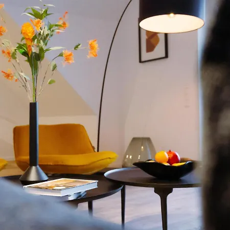 Lio Design Balkon Terrasse Parken Fur 4 Personen Apartment