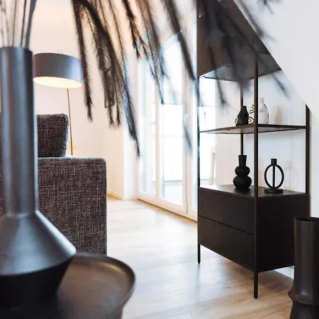 Lio Design Balkon Terrasse Parken Fur 4 Personen Apartment *